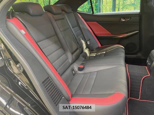 Lexus IS 2015-05 275448-9