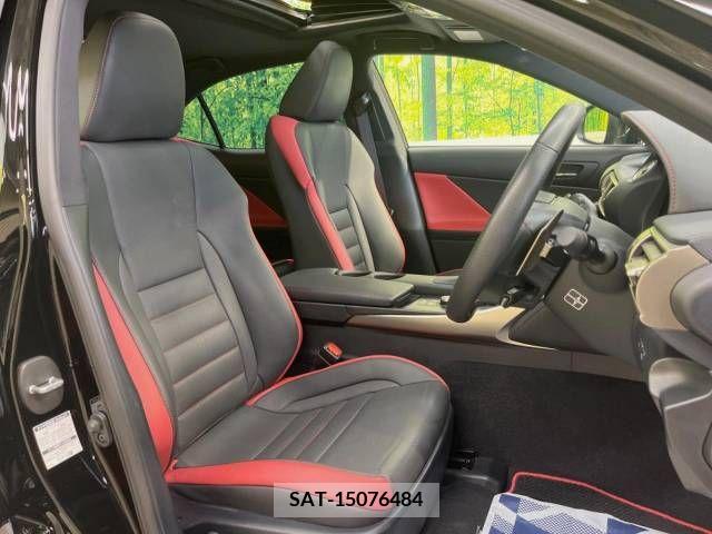 Lexus IS 2015-05 275448-8