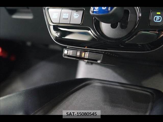 Toyota PRIUS 2019-05 386721-6