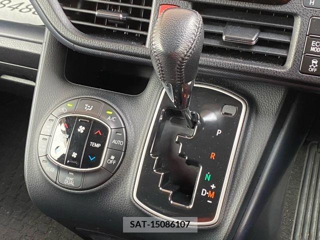 Toyota VOXY 2015-09 289941-19