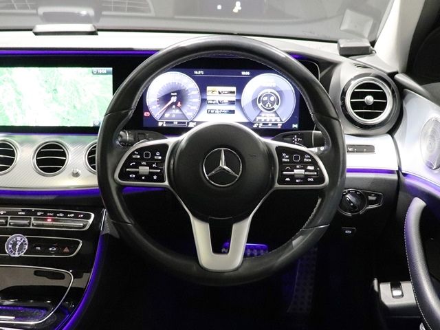 Mercedes Benz E-CLASS 2018-11 194372-22