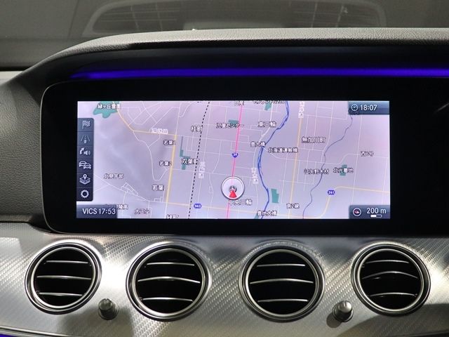 Mercedes Benz E-CLASS 2018-11 194372-17