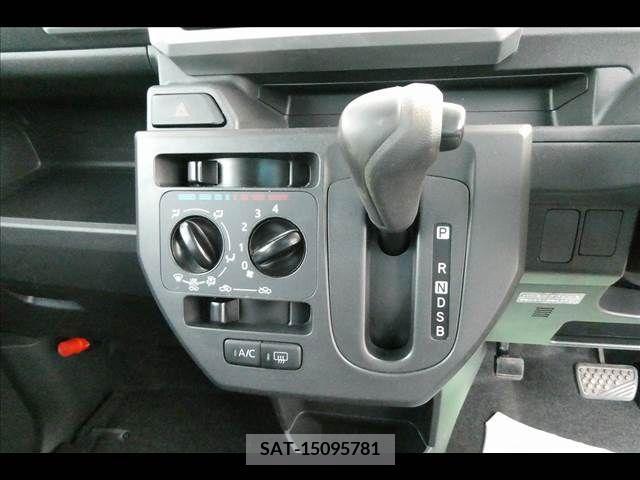 Daihatsu WAKE 2014-11 203222-7