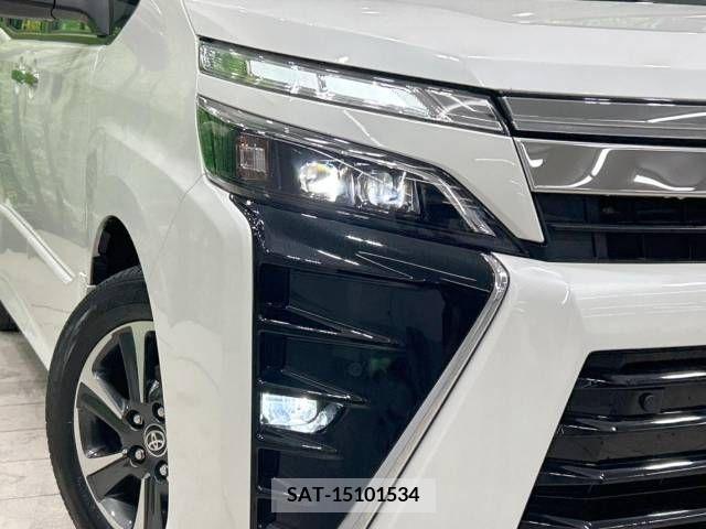 Toyota VOXY 2019-12 377880-12