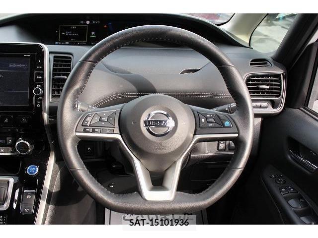 Nissan SERENA 2018-05 324968-15