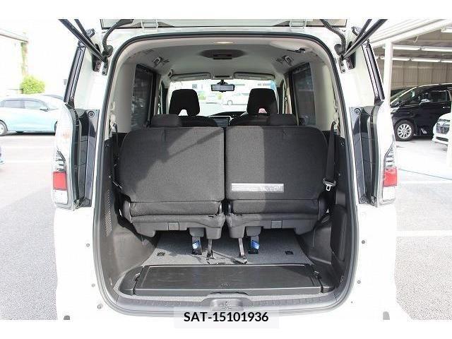 Nissan SERENA 2018-05 324968-17