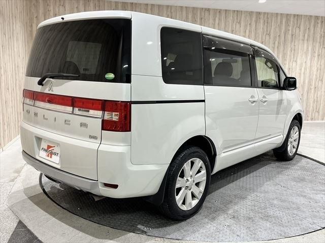 Mitsubishi DELICA D5 2018-09 181263-4