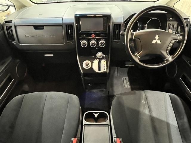 Mitsubishi DELICA D5 2018-09 181263-18