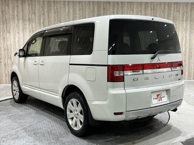 Mitsubishi DELICA D5 2018-09 181263-6