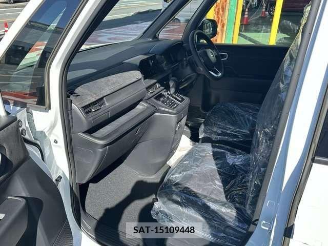 Honda STEP WGN 2024-04 324726-4