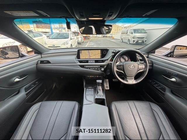 Lexus ES 2021-05 208971-1