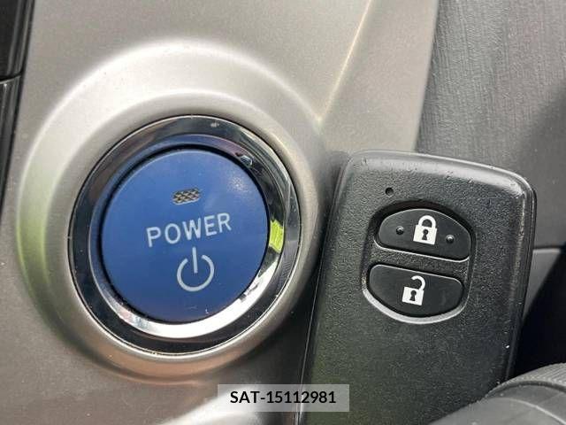 Toyota PRIUS ALPHA 2011-12 366742-6