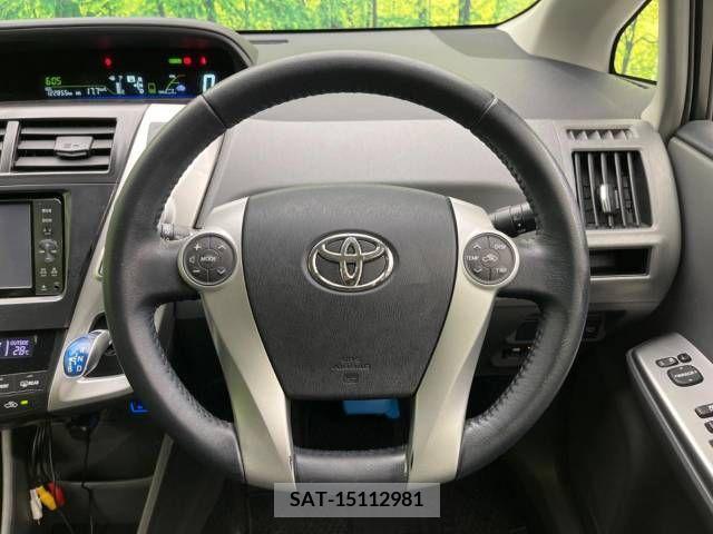 Toyota PRIUS ALPHA 2011-12 366742-11