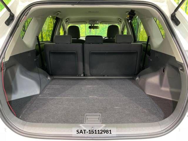 Toyota PRIUS ALPHA 2011-12 366742-10