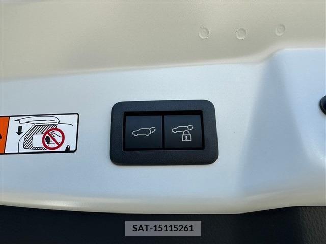 Toyota PRIUS 2023-06 218593-6