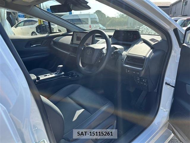Toyota PRIUS 2023-06 218593-16