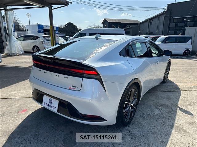 Toyota PRIUS 2023-06 218593-11