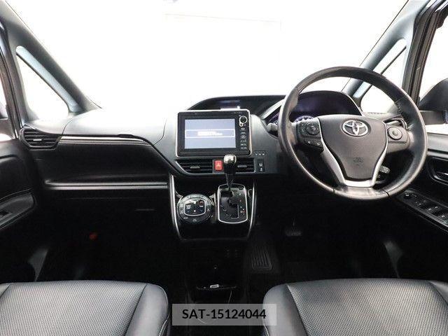 Toyota ESQUIRE 2015-02 215928-2