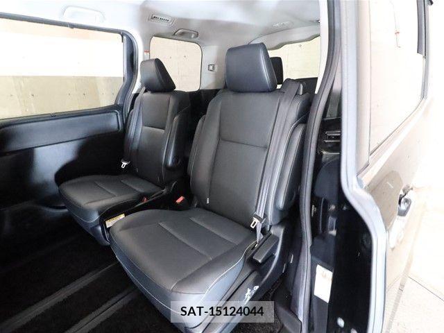 Toyota ESQUIRE 2015-02 215928-6