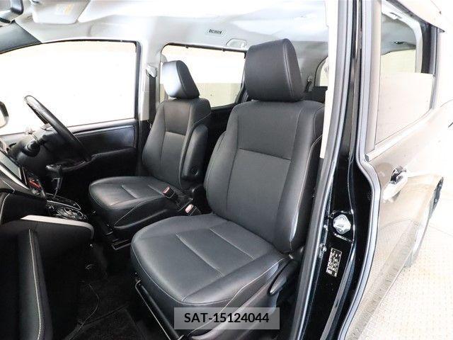 Toyota ESQUIRE 2015-02 215928-5