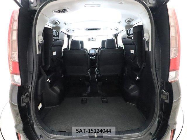Toyota ESQUIRE 2015-02 215928-8