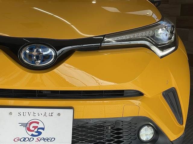 Toyota C-HR 2017-04 26878-16