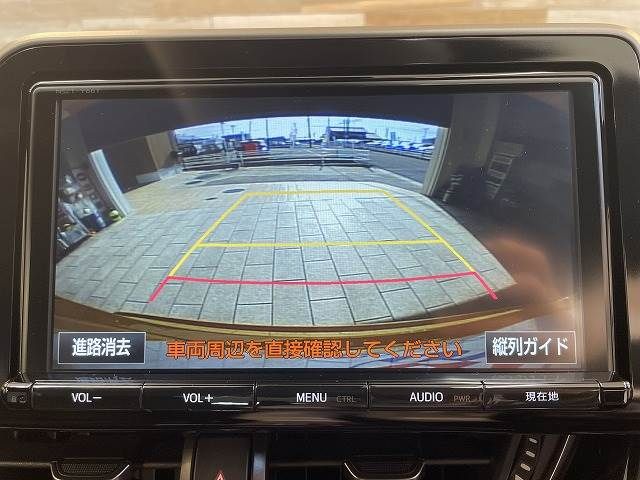 Toyota C-HR 2017-04 26878-3