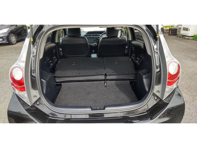 Toyota AQUA 2014-01 182235-16