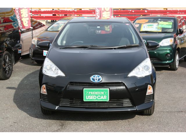 Toyota AQUA 2014-01 182235-5