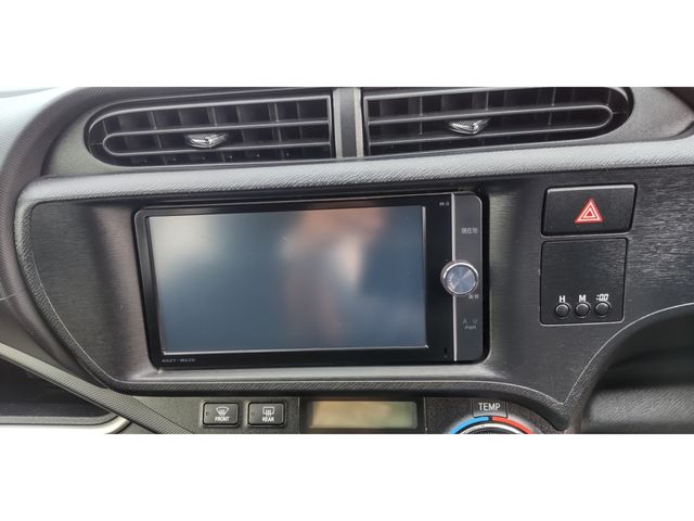 Toyota AQUA 2014-01 182235-19