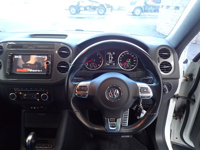 VolksWagen TIGUAN 2015-01 180834-14