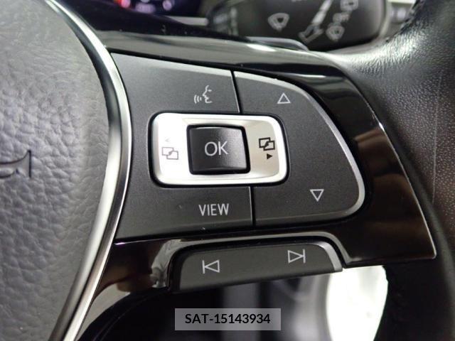VolksWagen GOLF 2019-11 370638-8