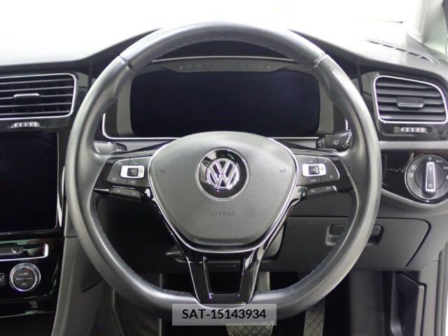 VolksWagen GOLF 2019-11 370638-6