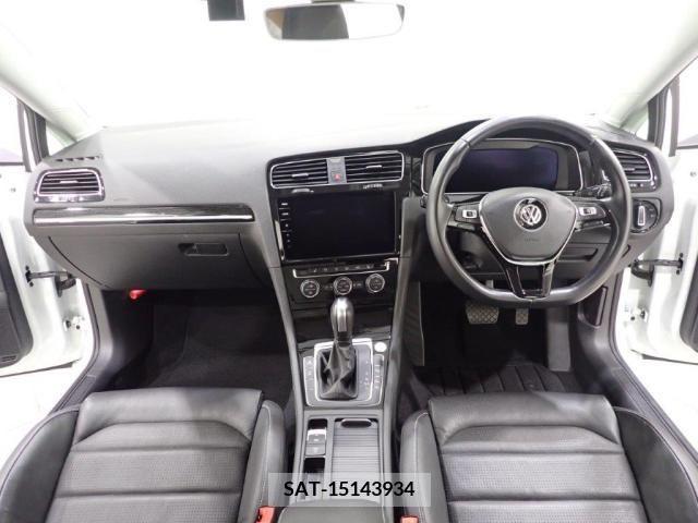 VolksWagen GOLF 2019-11 370638-3