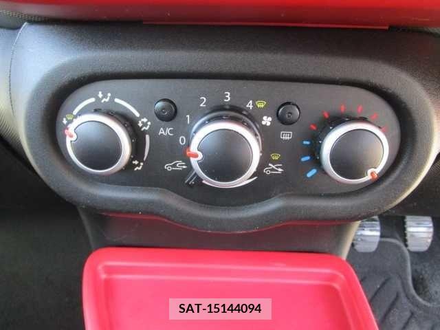 Renault TWINGO 2017-03 383932-19