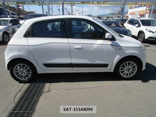 Renault TWINGO 2017-03 383932-5