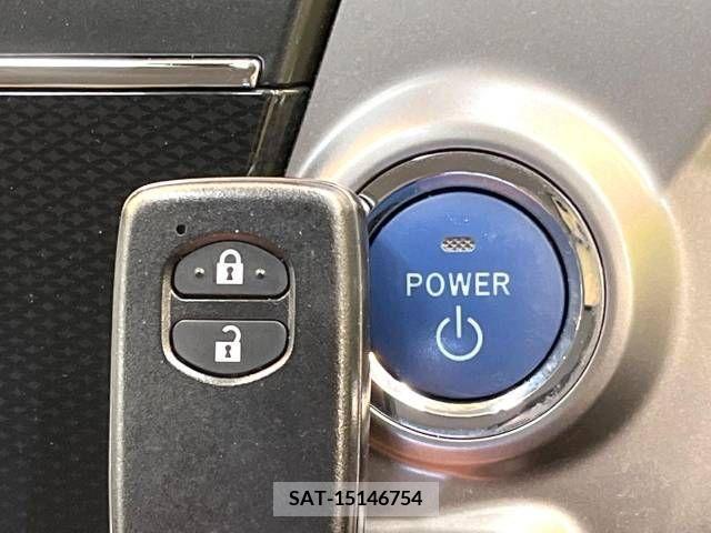 Toyota PRIUS ALPHA 2015-07 228050-5