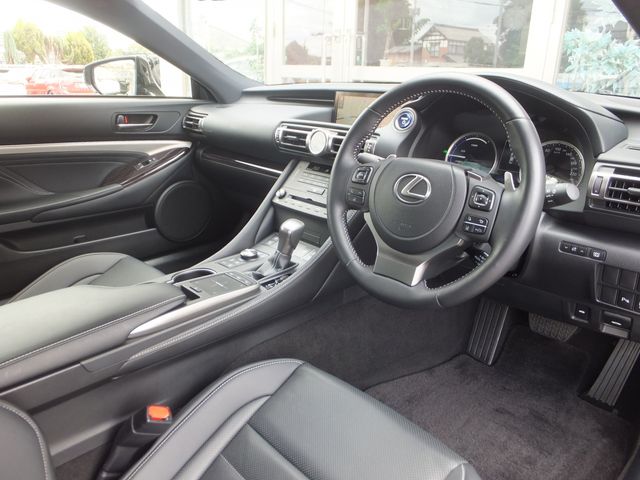 Lexus RC 2021-01 21548-14