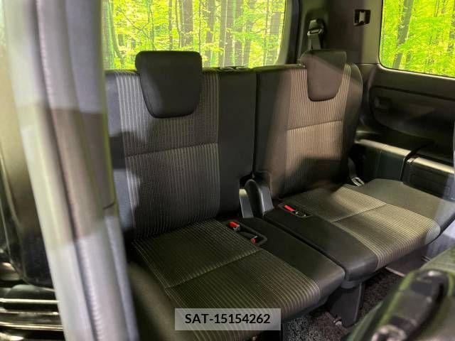 Toyota VOXY 2019-03 288869-9