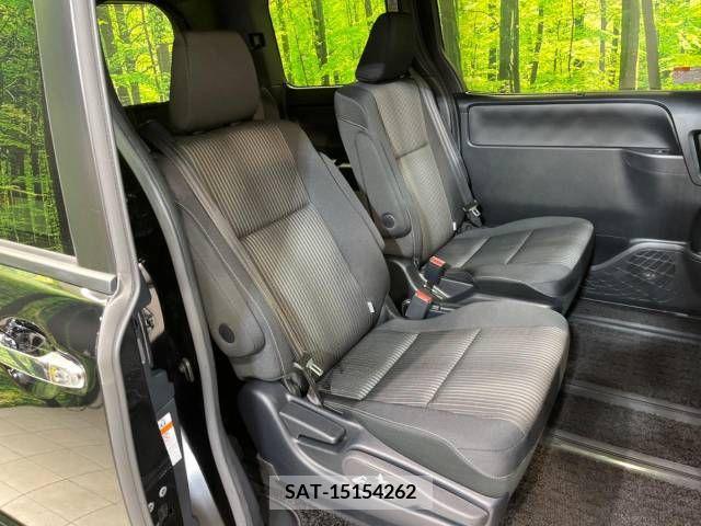 Toyota VOXY 2019-03 288869-8