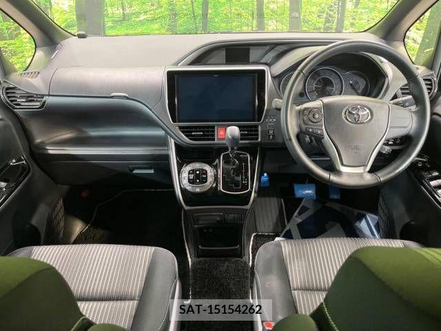 Toyota VOXY 2019-03 288869-1