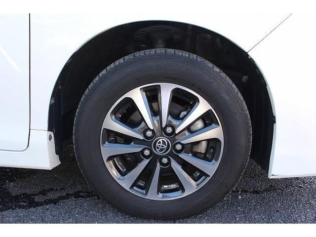 Toyota ESQUIRE 2017-10 186100-12
