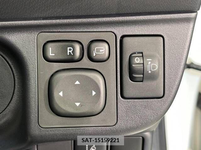 Toyota AQUA 2019-06 314082-6