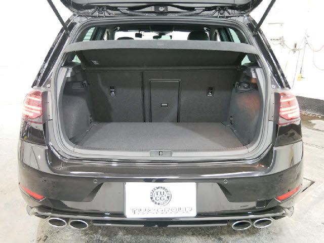 VolksWagen GOLF R 2017-09 7687-15