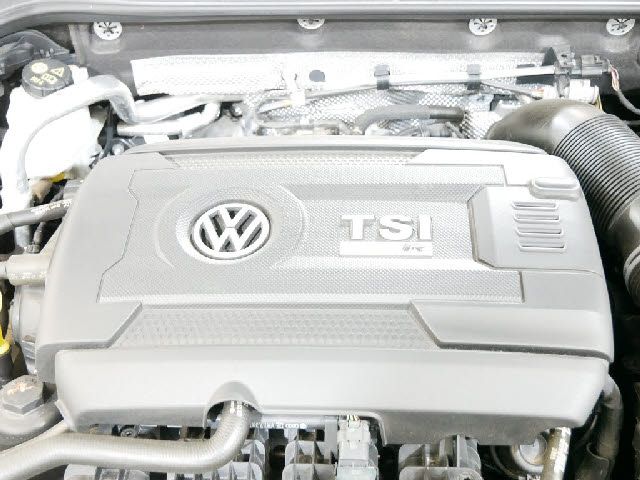VolksWagen GOLF R 2017-09 7687-29
