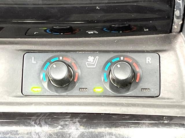 Toyota VELLFIRE 2018-12 20228-7