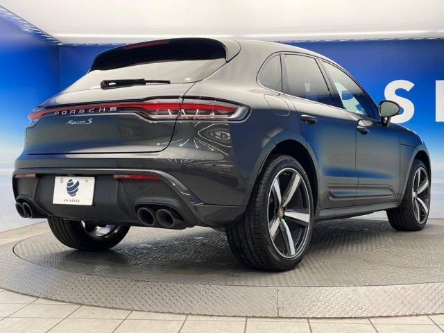 Porsche MACAN 2021-12 26661-18