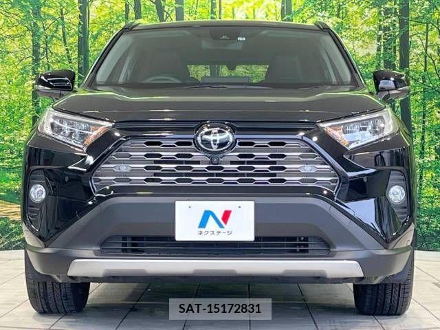 Toyota RAV4 2021-04 282899-14