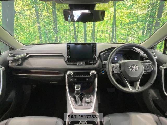 Toyota RAV4 2021-04 282899-1