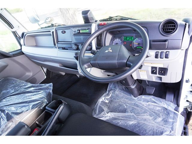 Mitsubishi CANTER 2023-03 28406-2